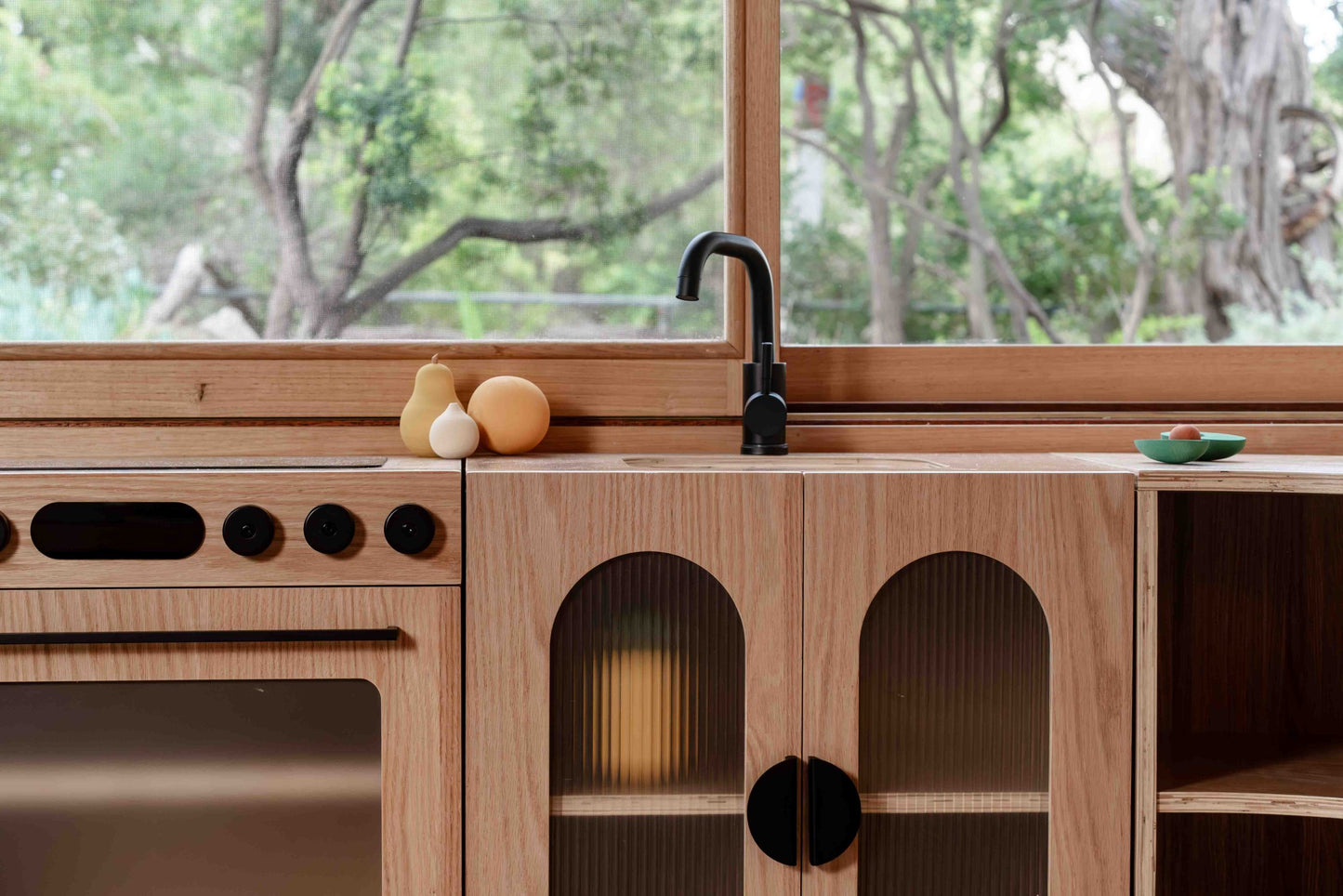 Oak Fluted Sink โ Montessori Wooden Play Kitchen