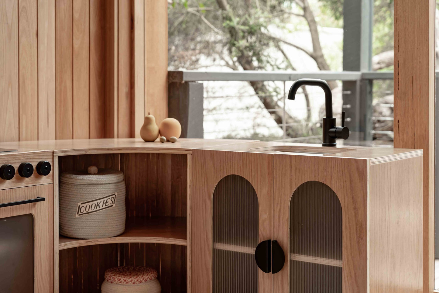 Oak Fluted Sink โ Montessori Wooden Play Kitchen