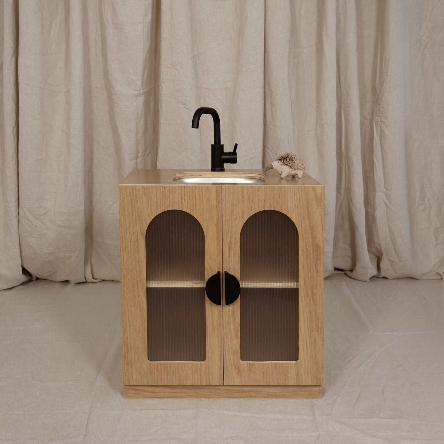 Oak Fluted Sink โ Montessori Wooden Play Kitchen
