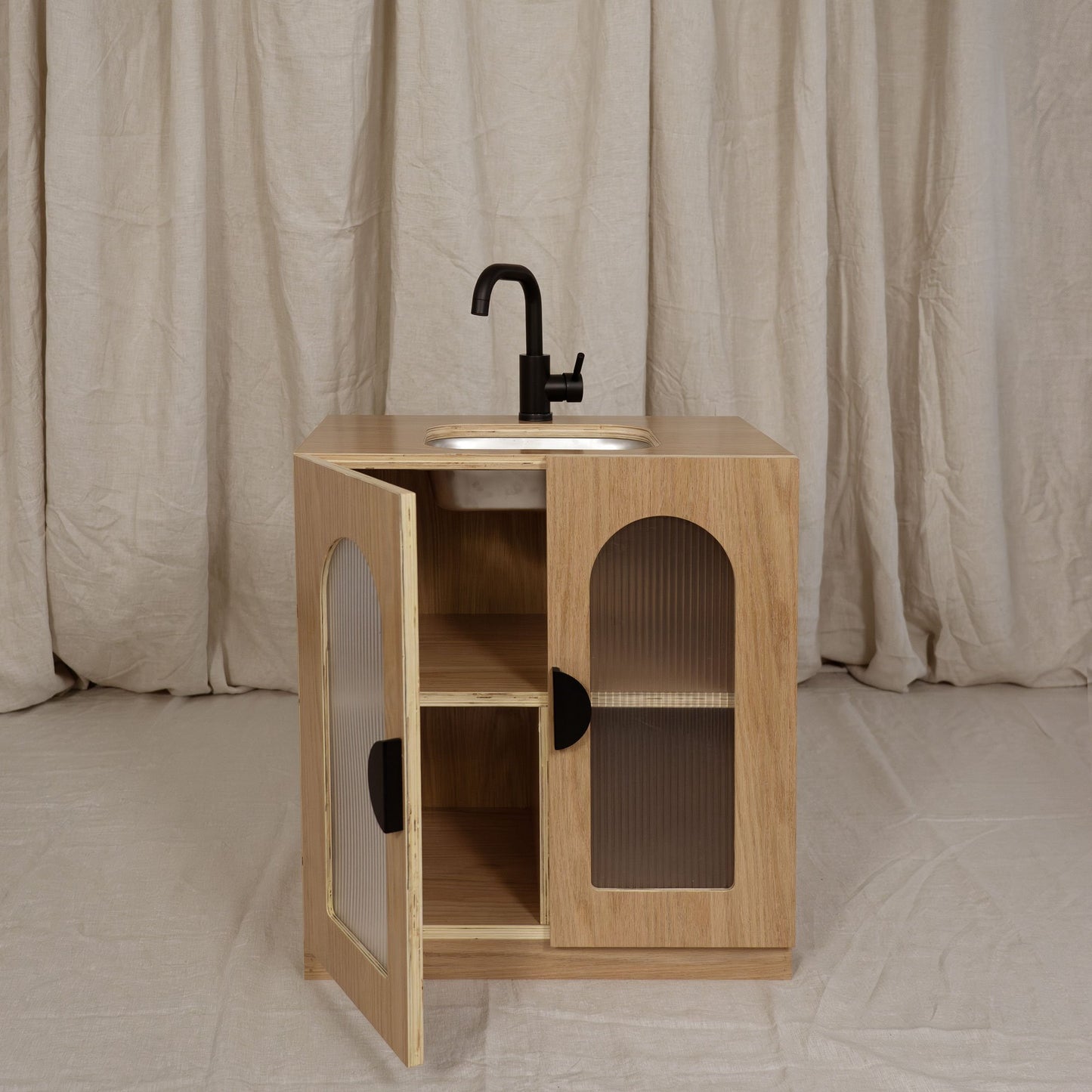 Oak Fluted Sink โ Montessori Wooden Play Kitchen