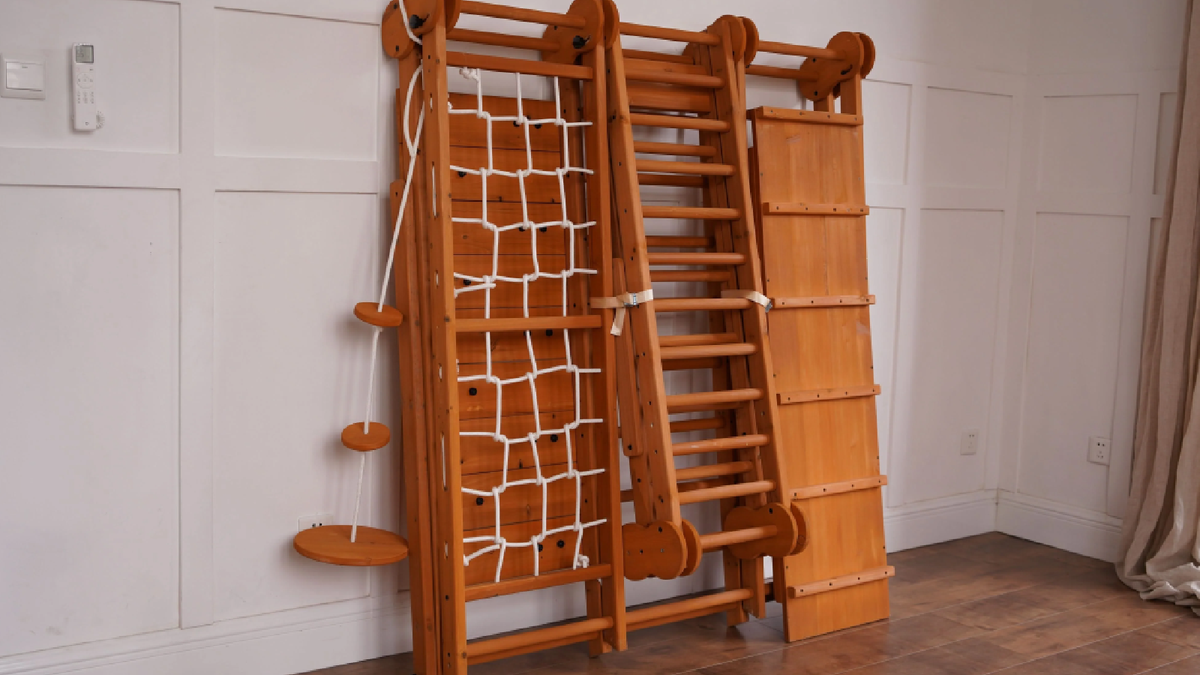 Avenlur outdoor Chestnut cedar jungle gym in a backyard
