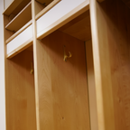 Avenlur 122 cm (48 Zoll) Holzschrank für Vorschulkinder – Doppelfach-Garderobenschrank für Kinder, Kitas, Montessori-Einrichtungen und Klassenzimmer