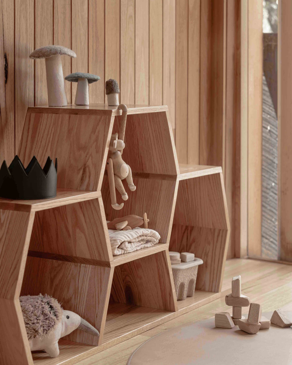 Honeycomb Shelf – Medium | Modular European Oak Storage