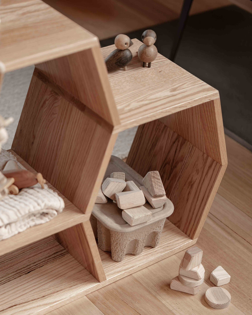 Honeycomb Shelf – Medium | Modular European Oak Storage
