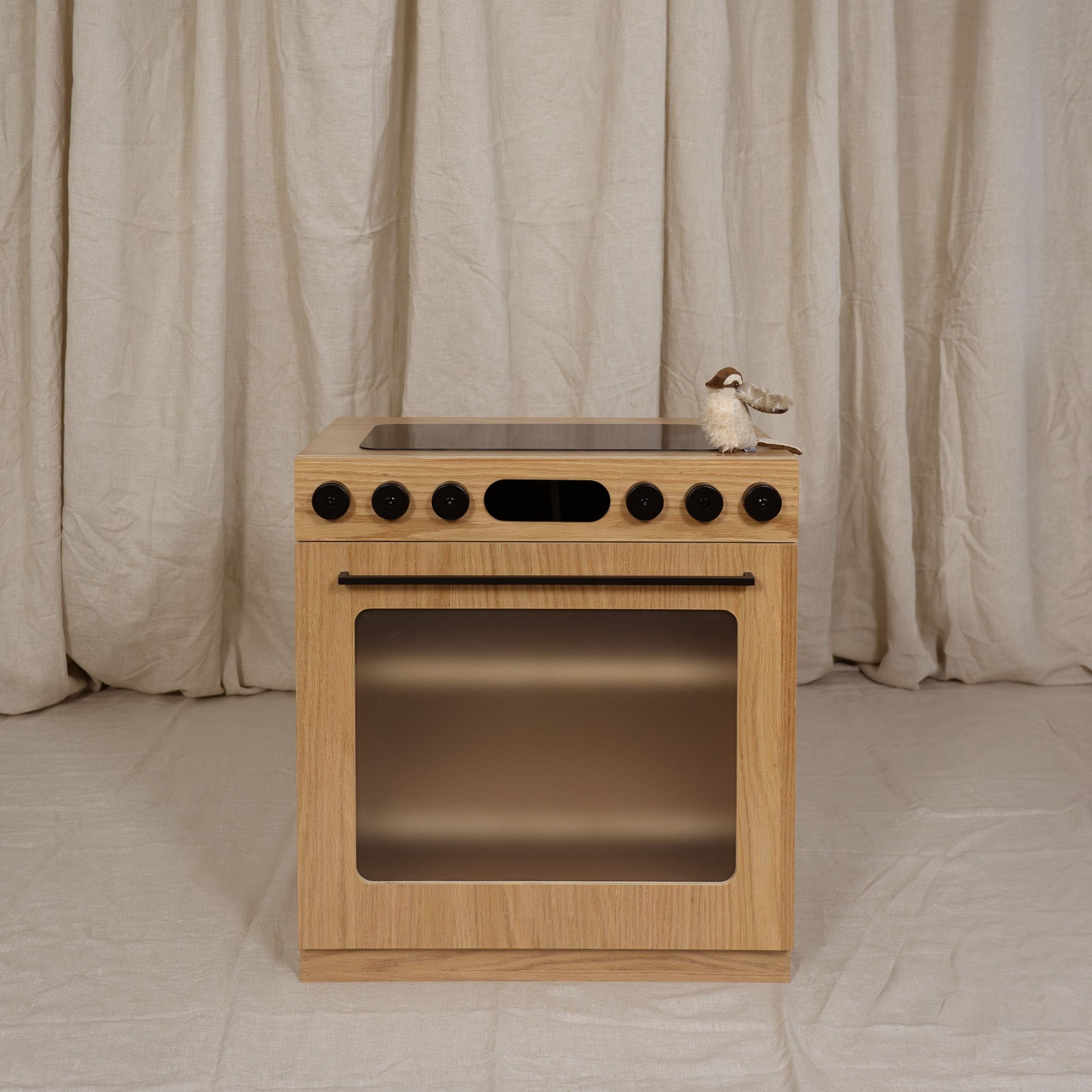 Oak Fluted Play Oven – Montessori Wooden Toy Kitchen