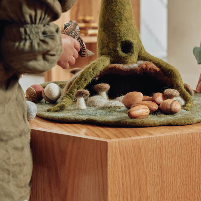 Hexagon Nesting Tables (Set of 3) | Solid European Oak