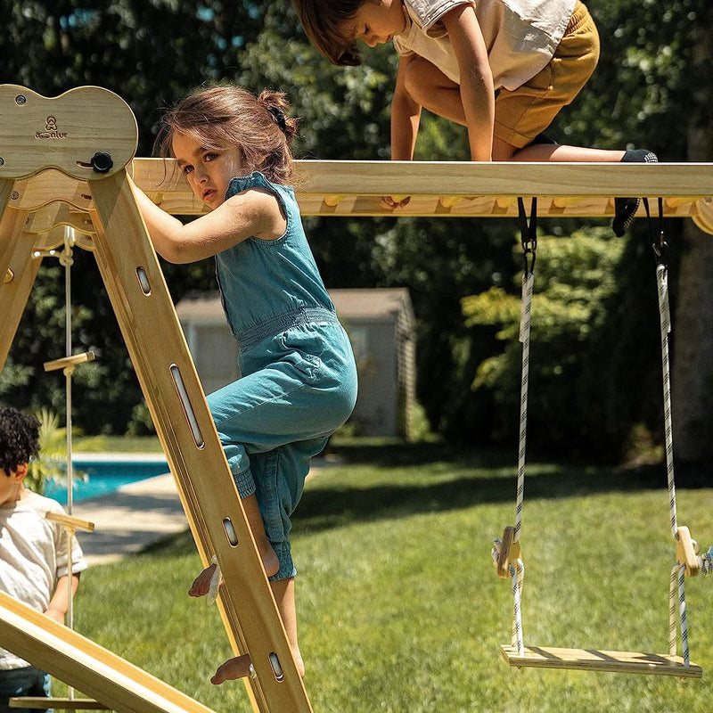 Avenlur Chestnut climber rounded edges and sturdy base