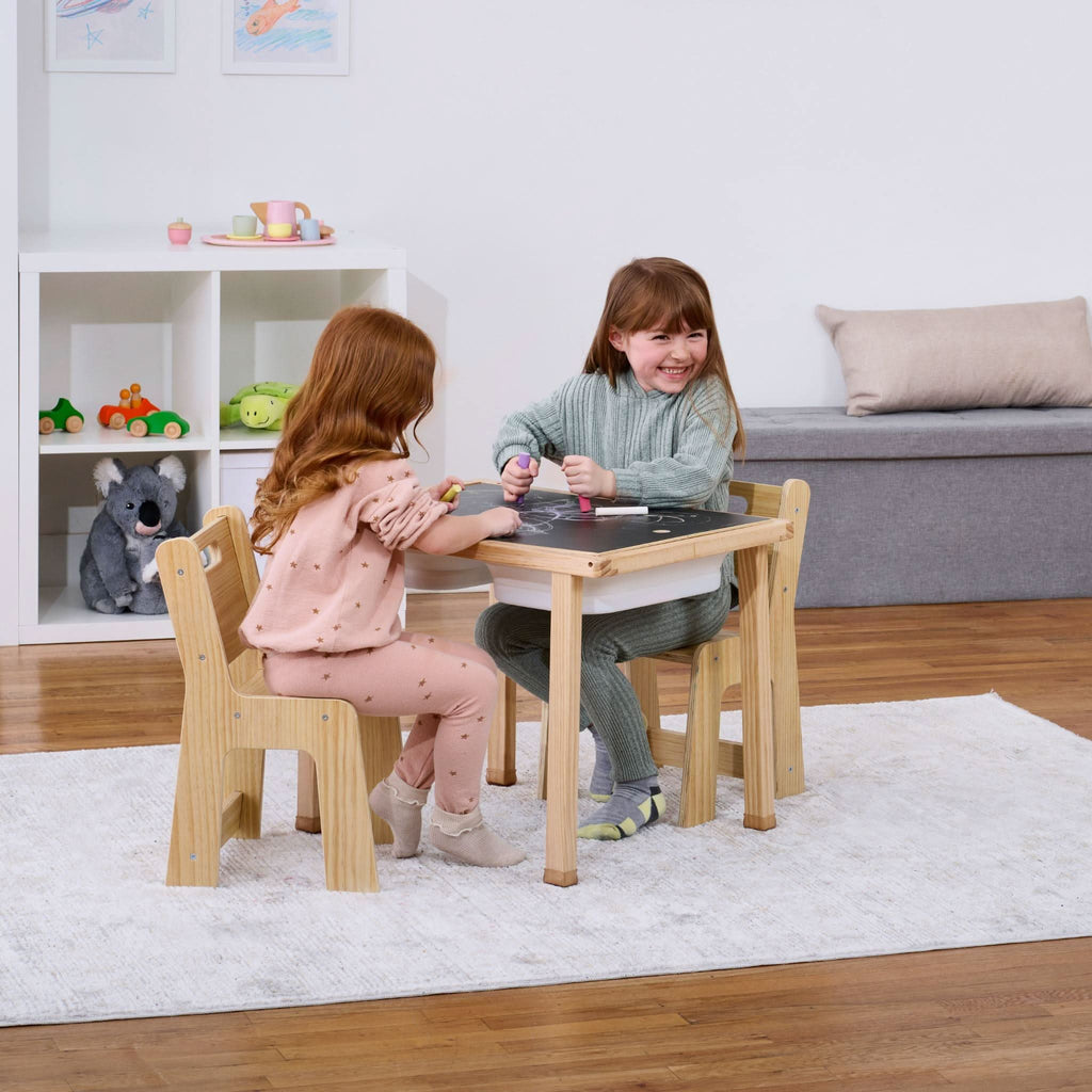 Close up of the Avenlur Cordia activity table