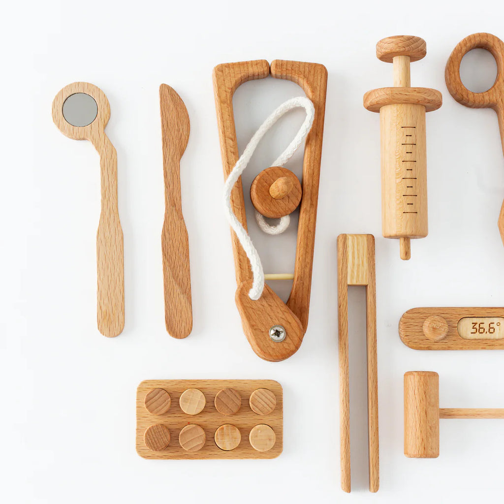 Avenlur wooden doctor kit with stethoscope and medical tools