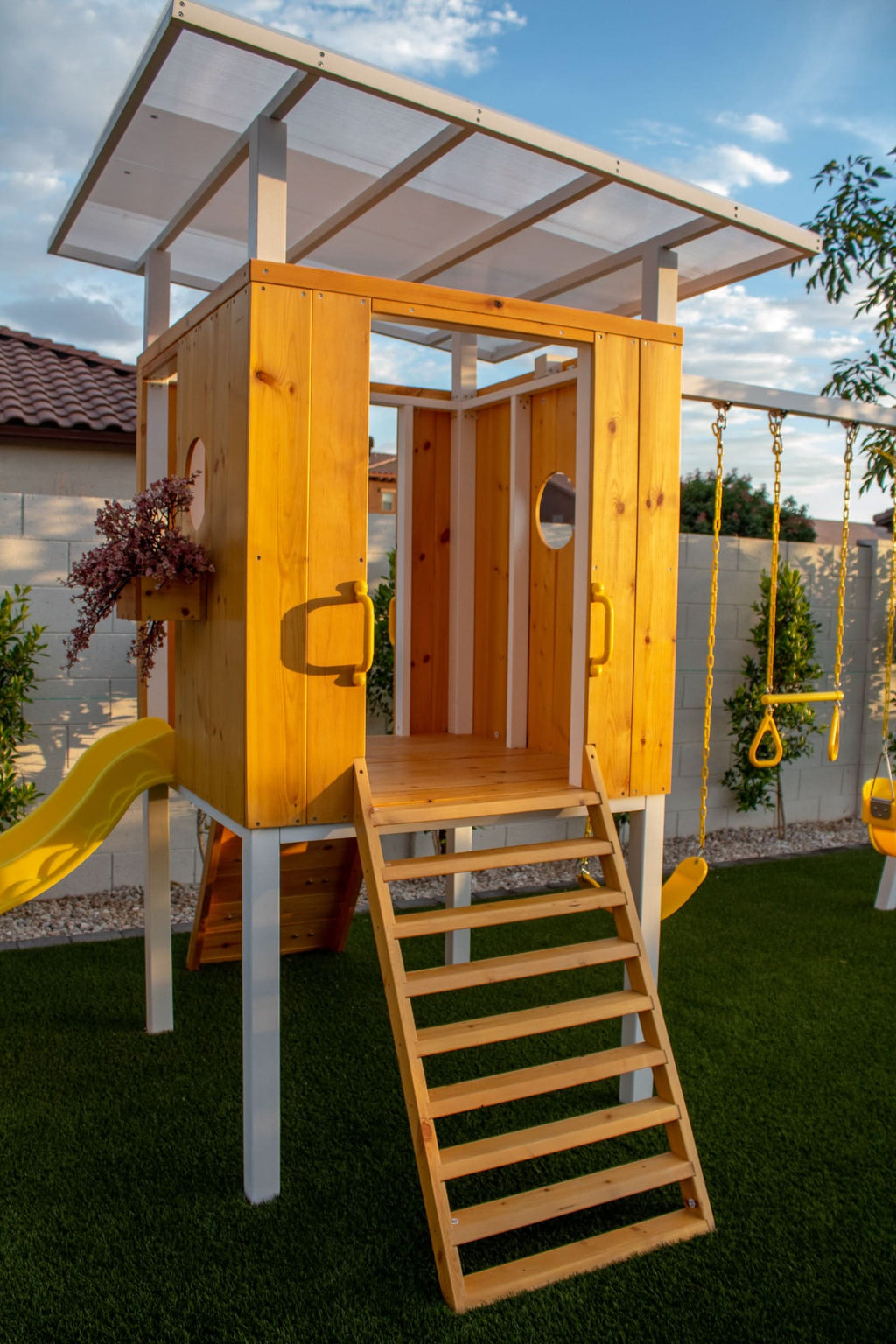 Detail of the Avenlur Forest wooden swing set frame