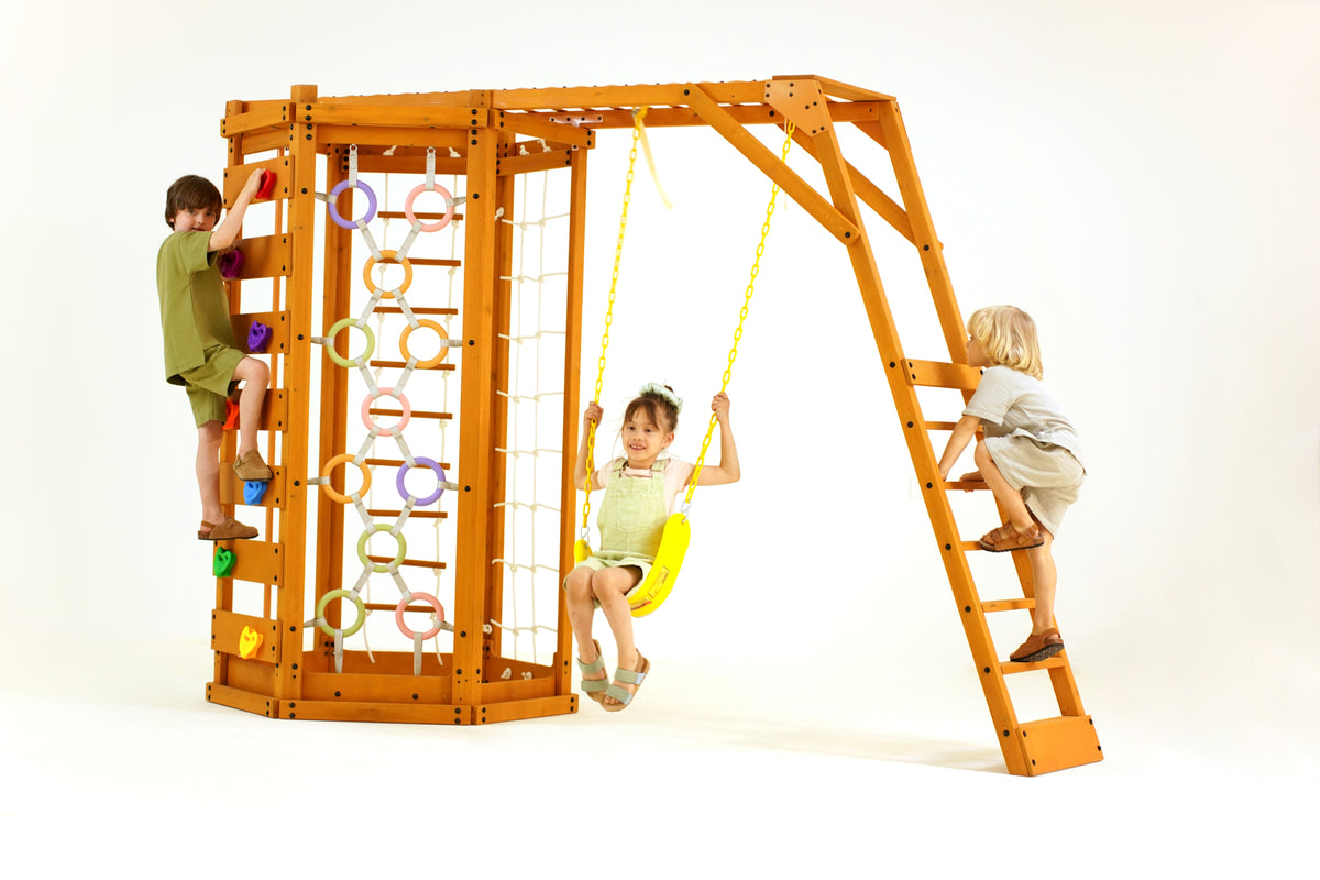 Avenlur Hawthorn outdoor climbing frame on the lawn