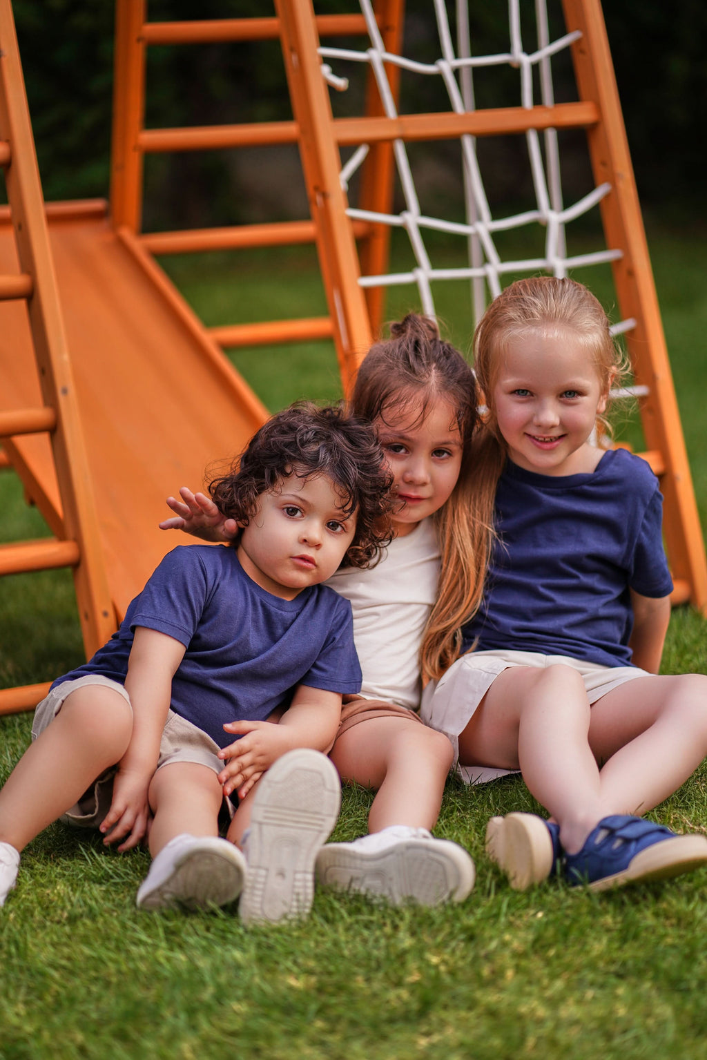 Cargo net and rope ladder on the Avenlur Magnolia indoor outdoor playset