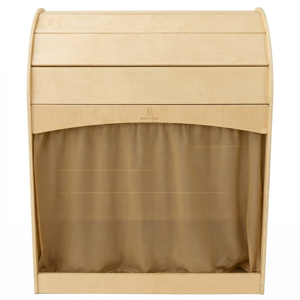 Avenlur Nambar reading nook with built-in book display