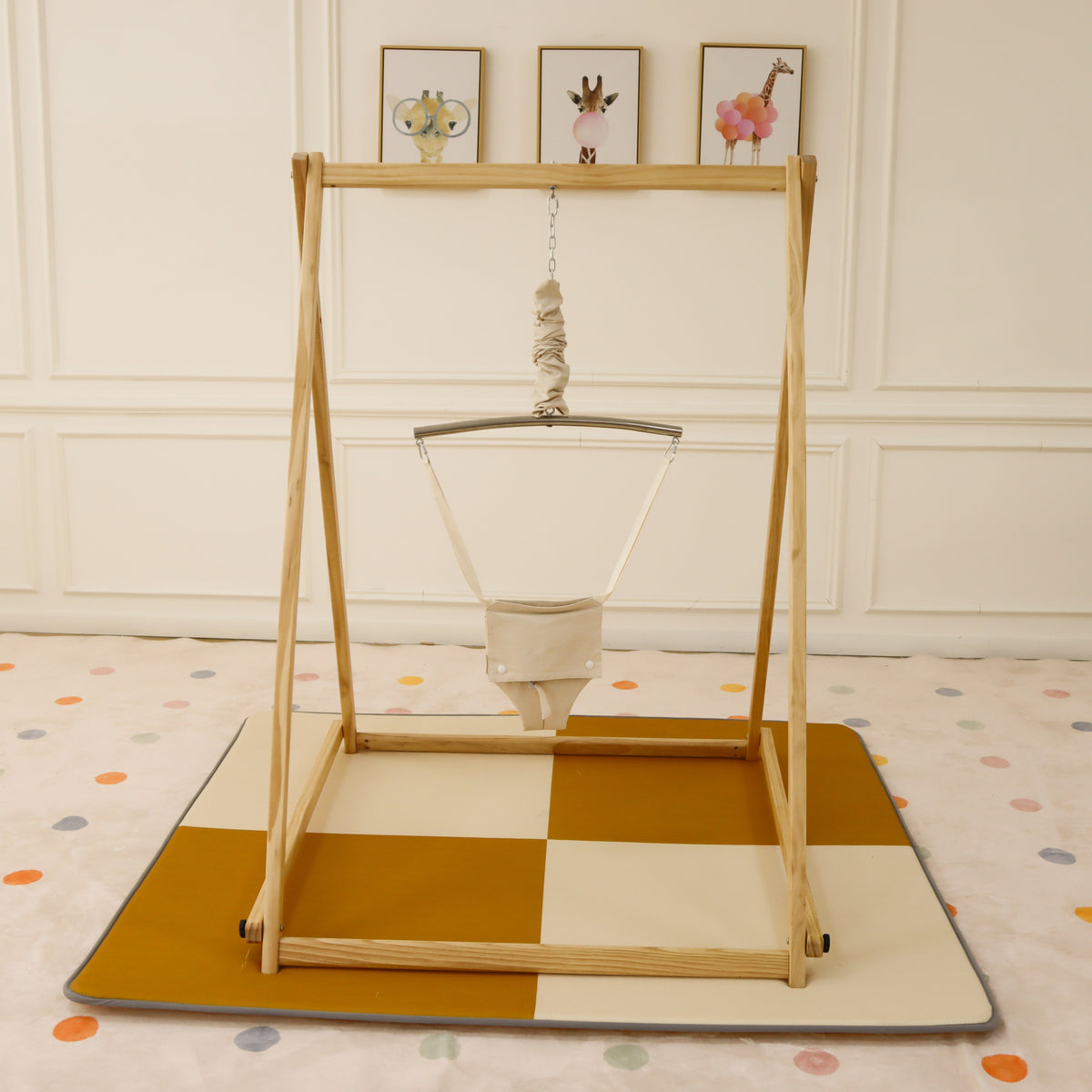 Avenlur Tulip play mat for under the Tulip baby bouncer and swing