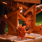 Close up of the two removable buckets on the Avenlur water table