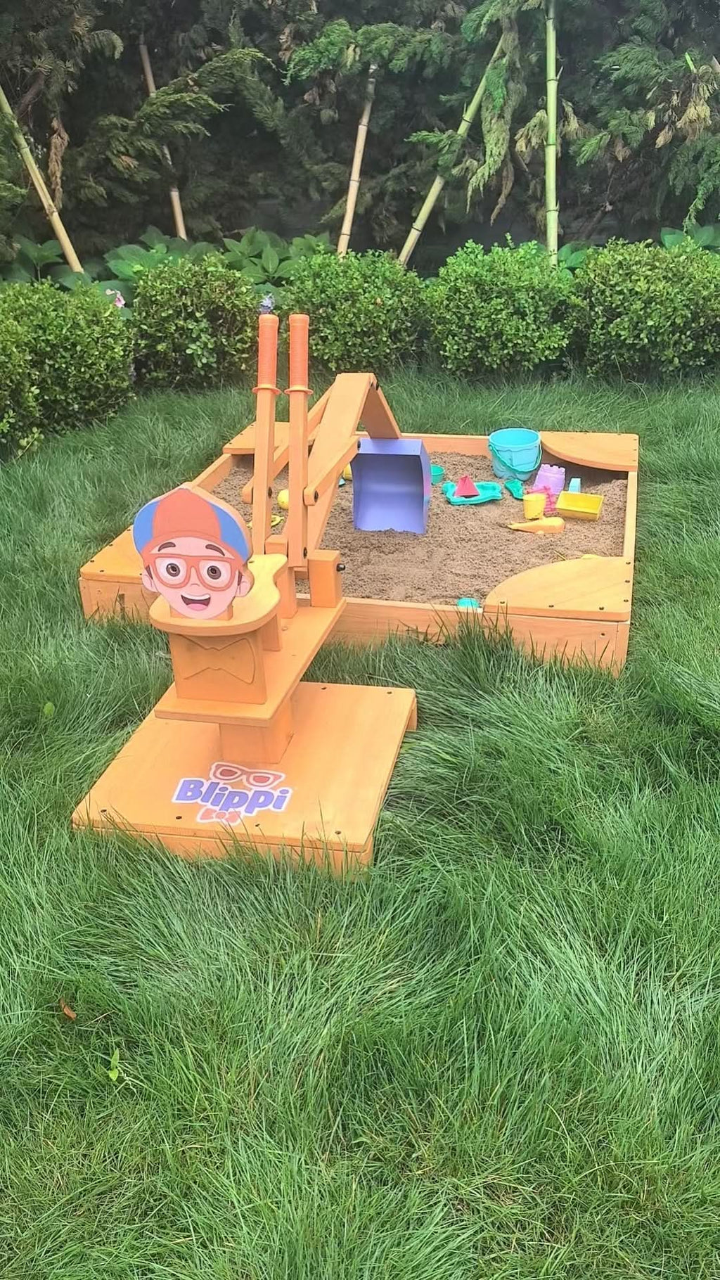Blippi excavator, a gift for Blippi fans