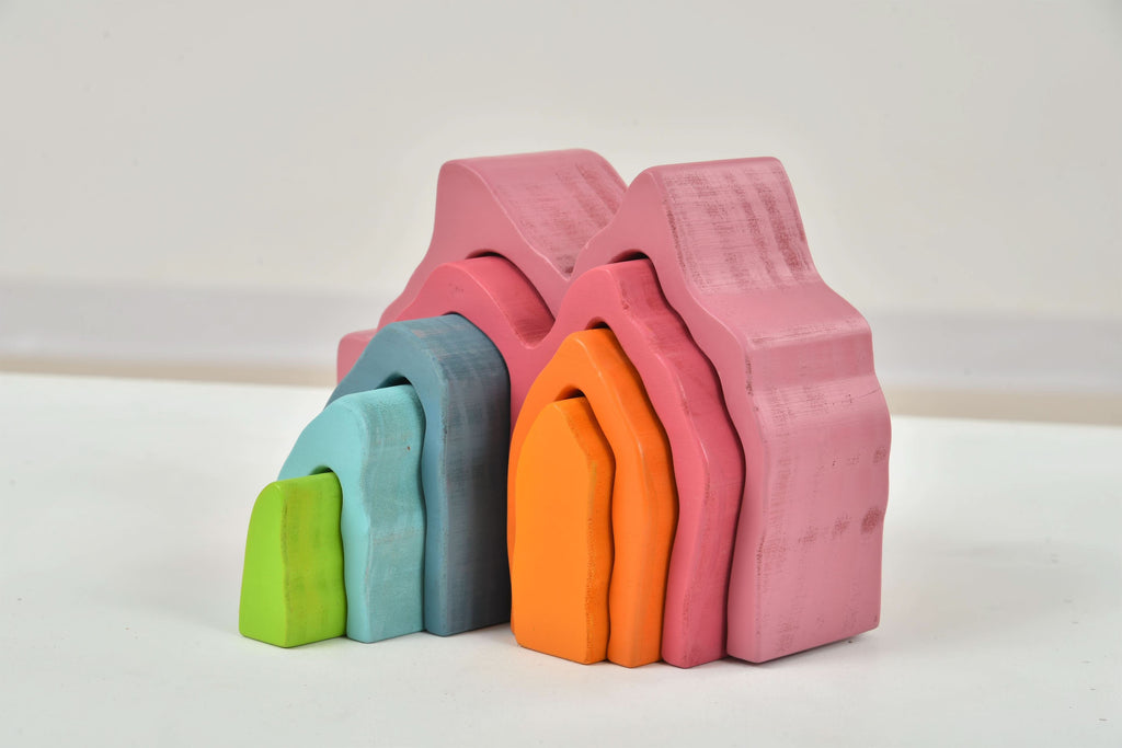 Avenlur mountain stacker displayed on a Montessori shelf
