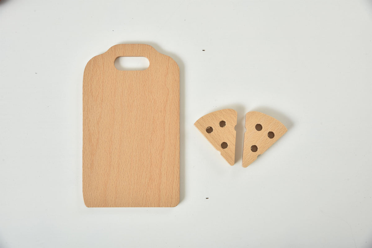 Avenlur play food sets for kids kitchen in painted wood